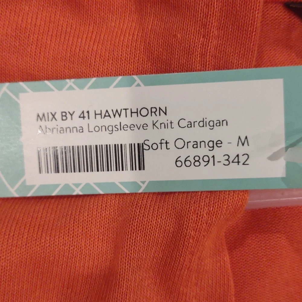 41 Hawthorn nwt 41